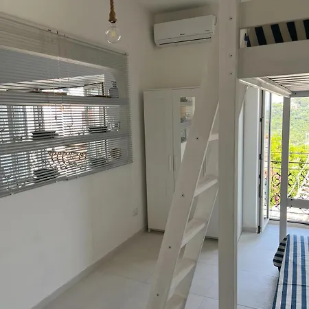 Loft Shira Holiday home